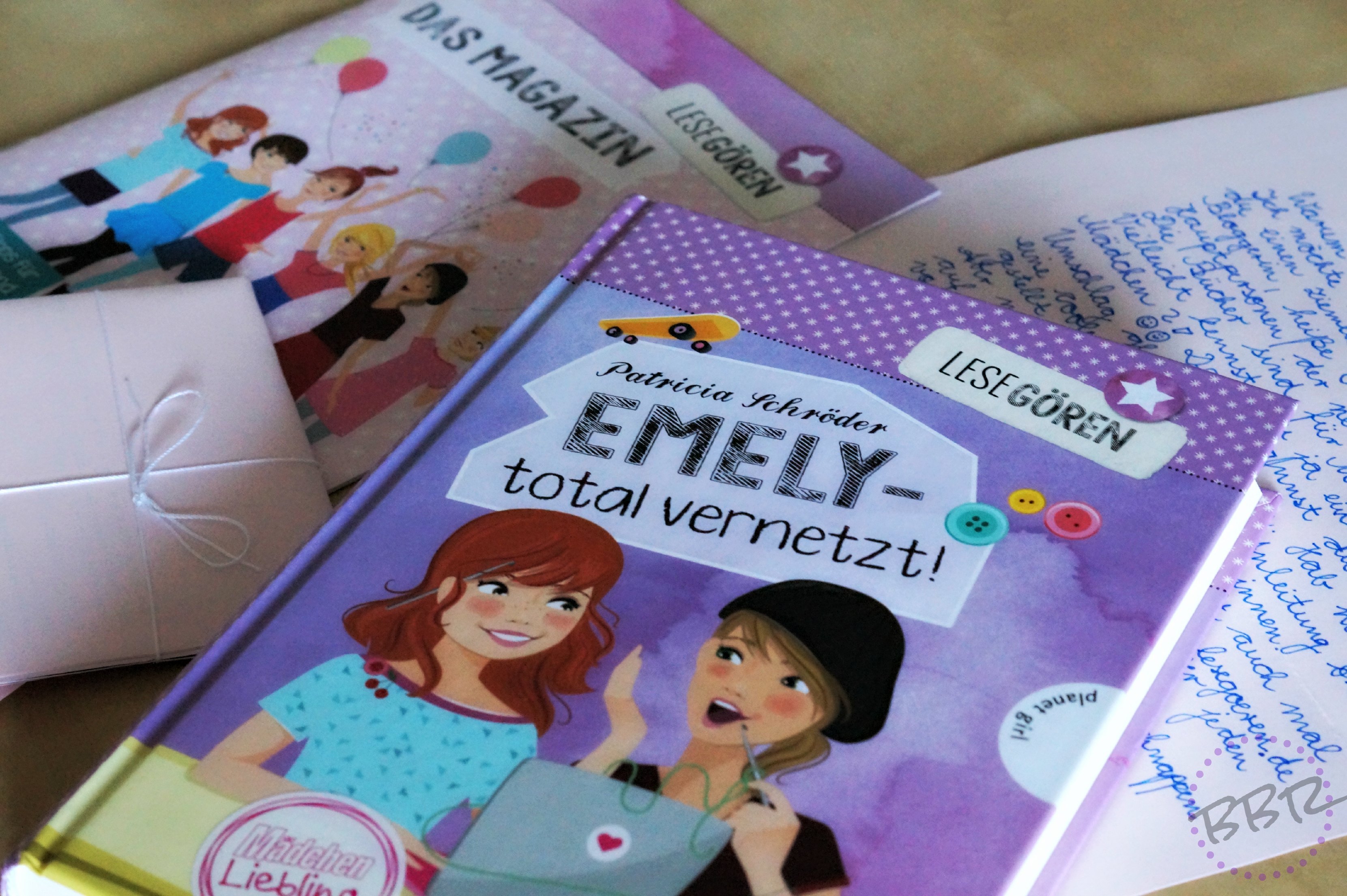 buchpost  mal wieder eine 10jährige lesegöre sein