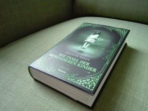 DieInselderbesonderenKinder-RandomRiggs-Hardcover-2