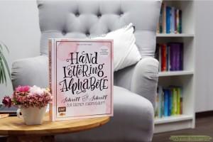 Handletteringalphabete-FrauHölle-Lovelybooks-1